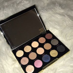 Gwen Stefani Eyeshadow Palette